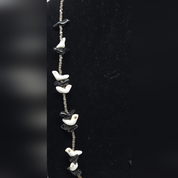 Black & White Ceramic Fetish Birds Beaded Necklace Pierced Earrings Set Vintage - Picture 5 of 12